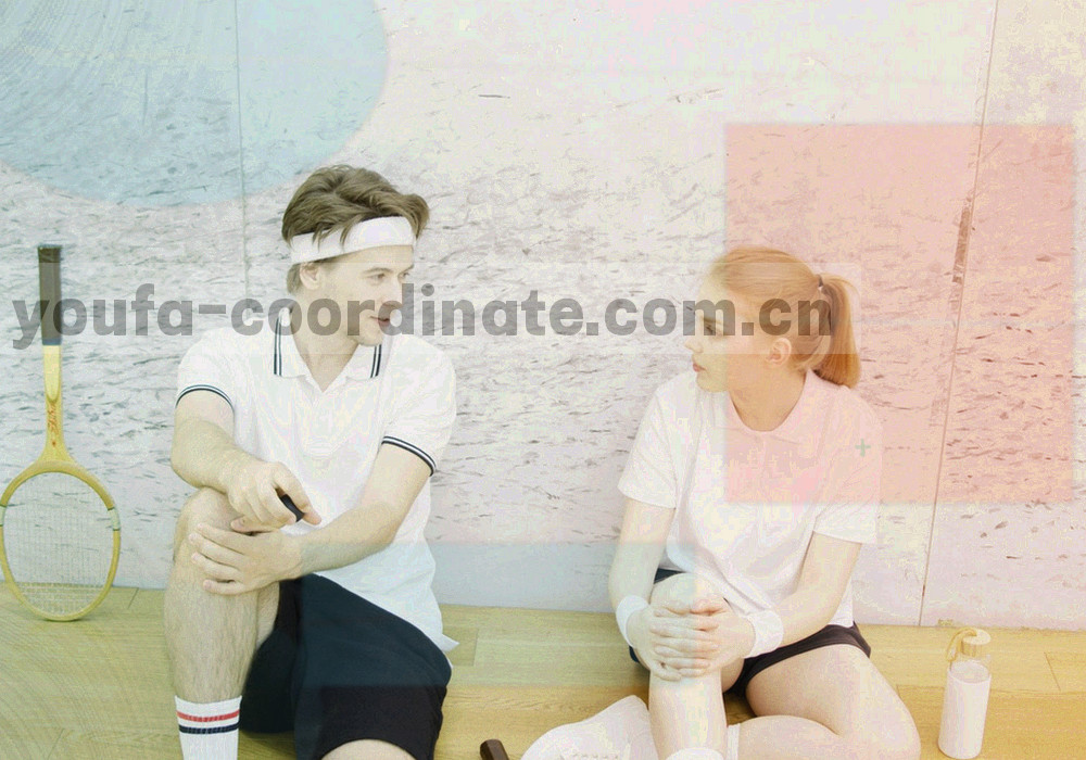 八组彩色档案标签与折叠索引的抽象图形